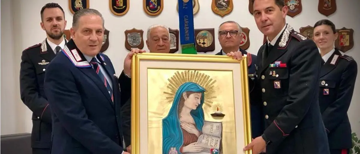 La sacra effige della Virgo Fidelis donata ai carabinieri di Vibo