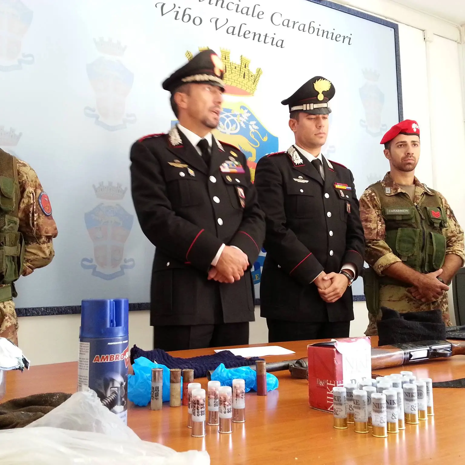 Detenzione di armi e munizioni, tre arresti a Soriano