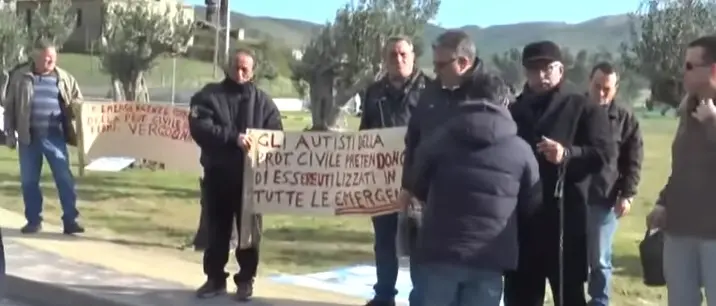 Protezione civile a rischio chiusura a Vibo, protesta alla Regione - VIDEO