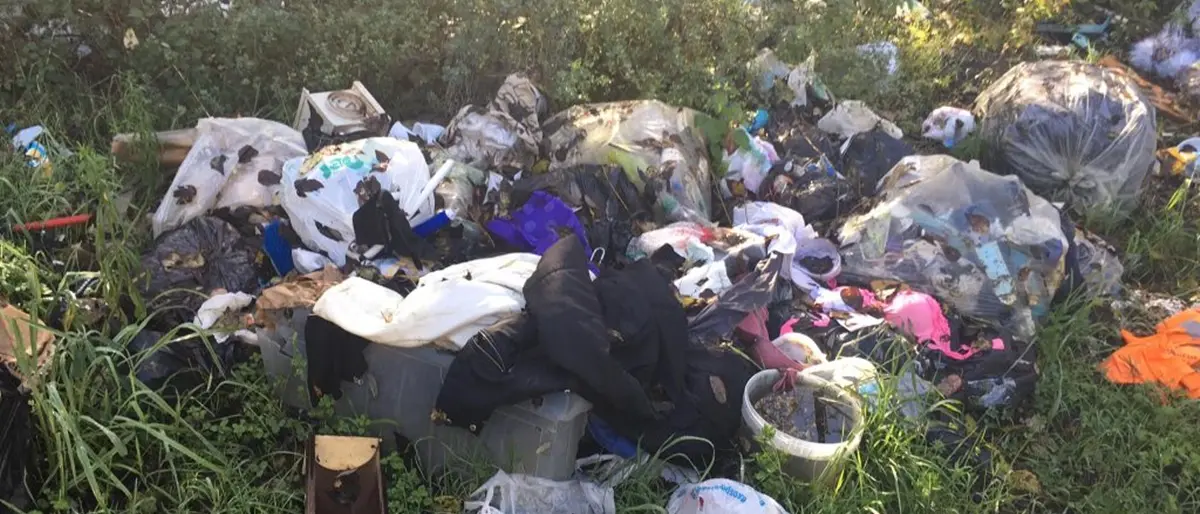 Discariche abusive sulla Mileto-Filandari: il Pd chiede a Giordano d’intervenire