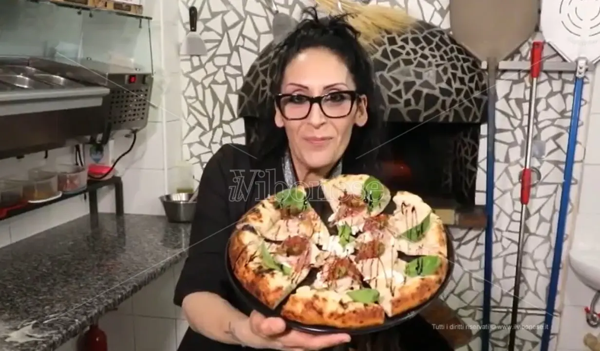 Parghelia, Irene Malfarà è la seconda pizzaiola stellata d’Italia grazie alle sue creazioni gourmet - Video