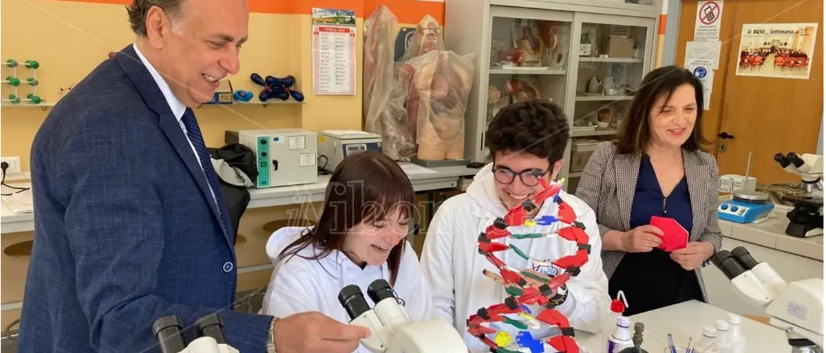 Vibo: gli studenti del liceo Berto protagonisti del Festival della scienza -Video