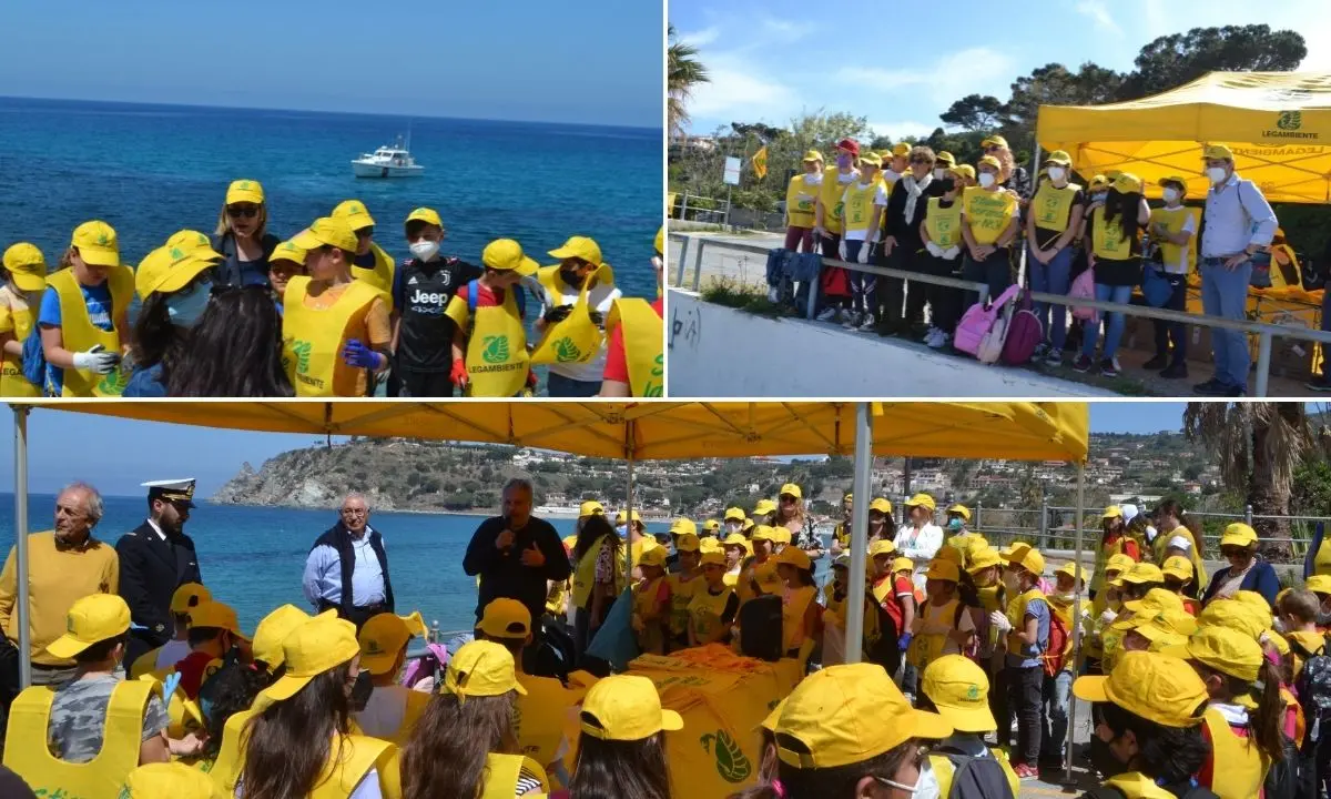 S. Maria di Ricadi, oltre 200 studenti ripuliscono la spiaggia da plastiche e mozziconi