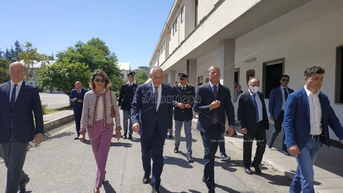 Sezione giovanile Fiamme Oro a Vibo, Giannini: «Sarà punto di riferimento per le famiglie, lo Stato c'è» - Video