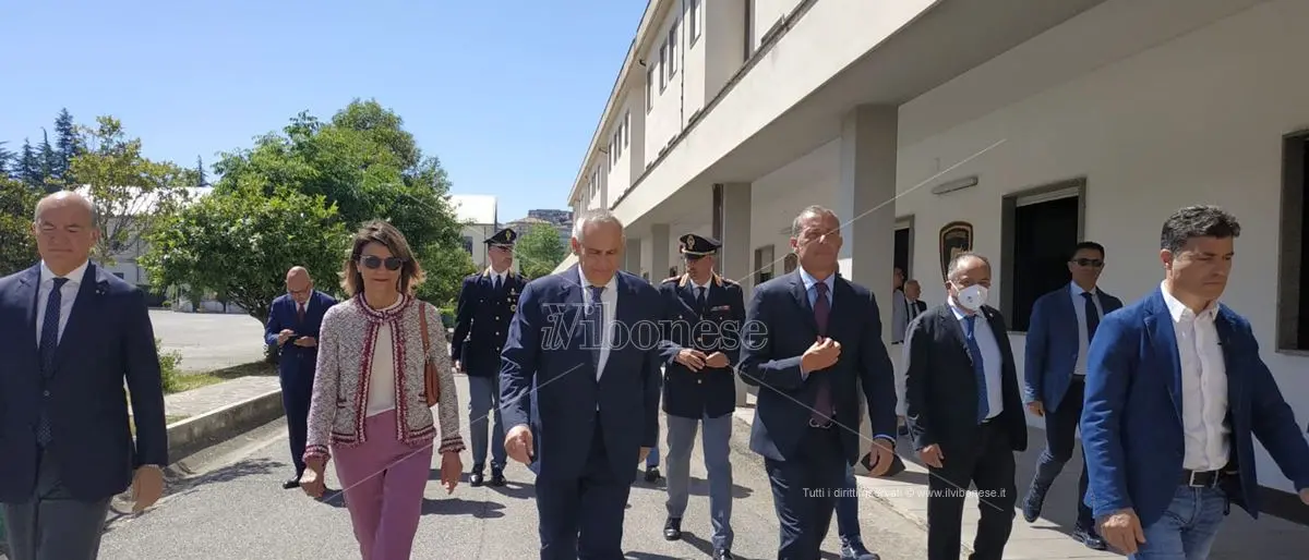 Sezione giovanile Fiamme Oro a Vibo, Giannini: «Sarà punto di riferimento per le famiglie, lo Stato c'è» - Video