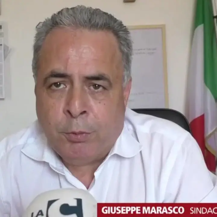 Mare sporco a Nicotera, il sindaco Marasco chiede il controllo con i droni - Video