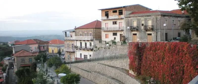 A Dinami non ci sono medici di base, il sindaco scrive all'Asp: «Mandate sostituti»