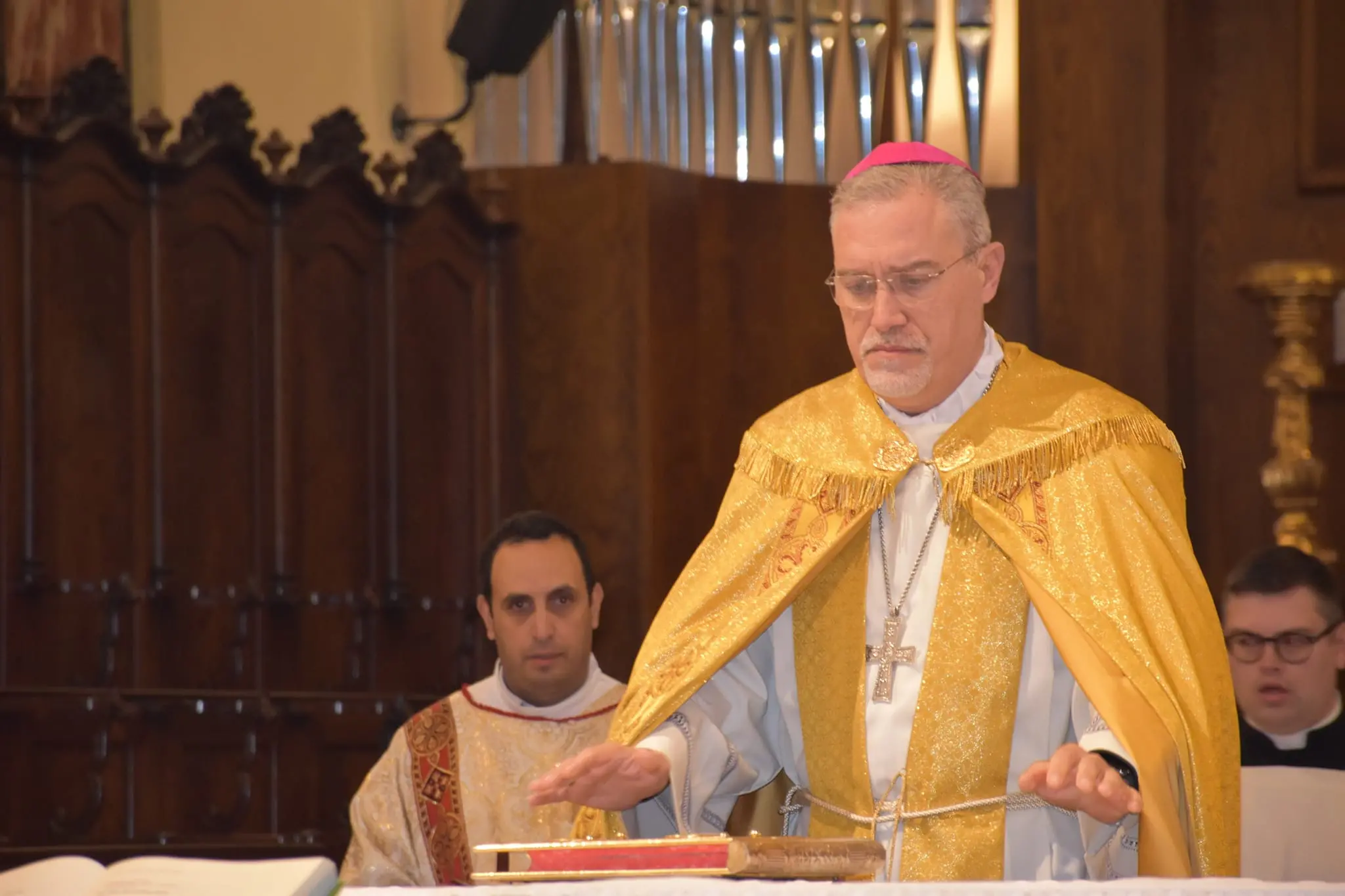 Mileto, il vescovo all'assemblea diocesana: «Critiche al Papa un male alla Chiesa»