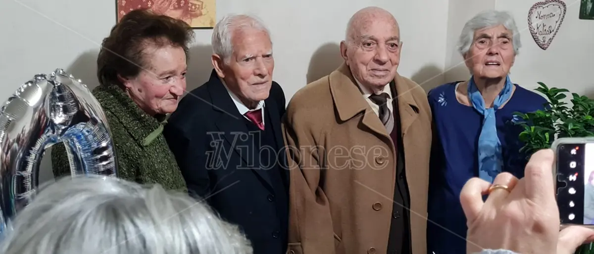 Grande festa a Monterosso per i cento anni di nonno Peppino Ceravolo