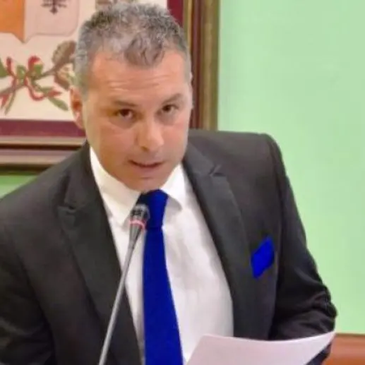 Presidente Provincia Vibo indagato, la vicinanza da parte di 5 consiglieri