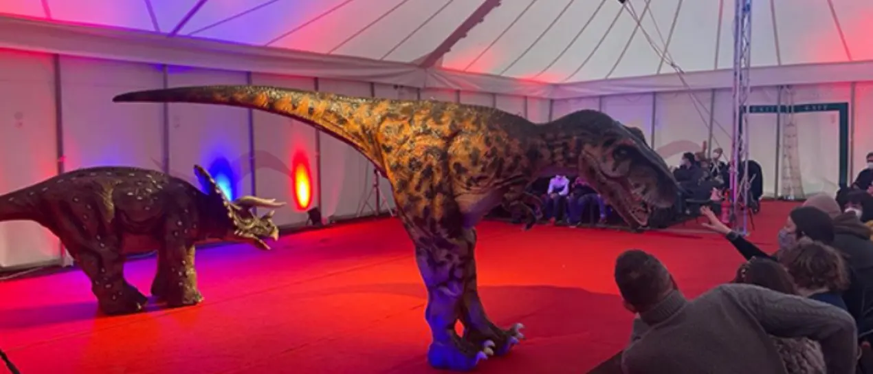 Dinosaurlive: approda a Vibo Valentia lo spettacolo dedicato al Giurassico