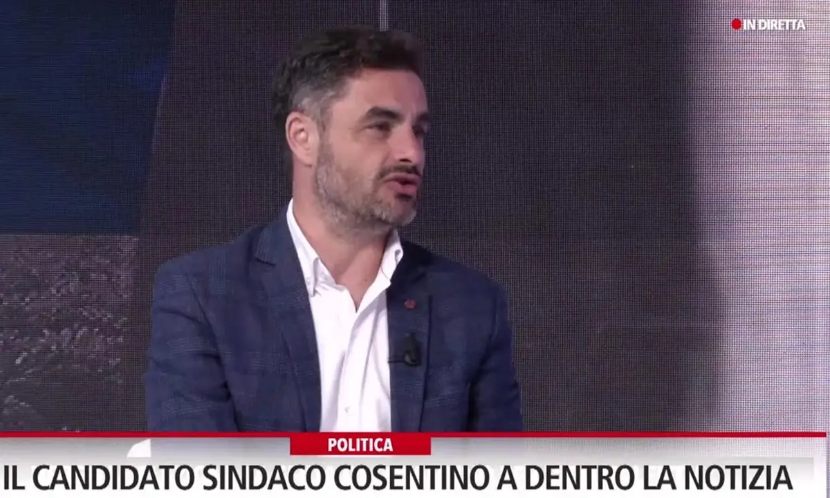 Comunali a Vibo, a Dentro la Notizia l'intervista al candidato a sindaco Cosentino - Video