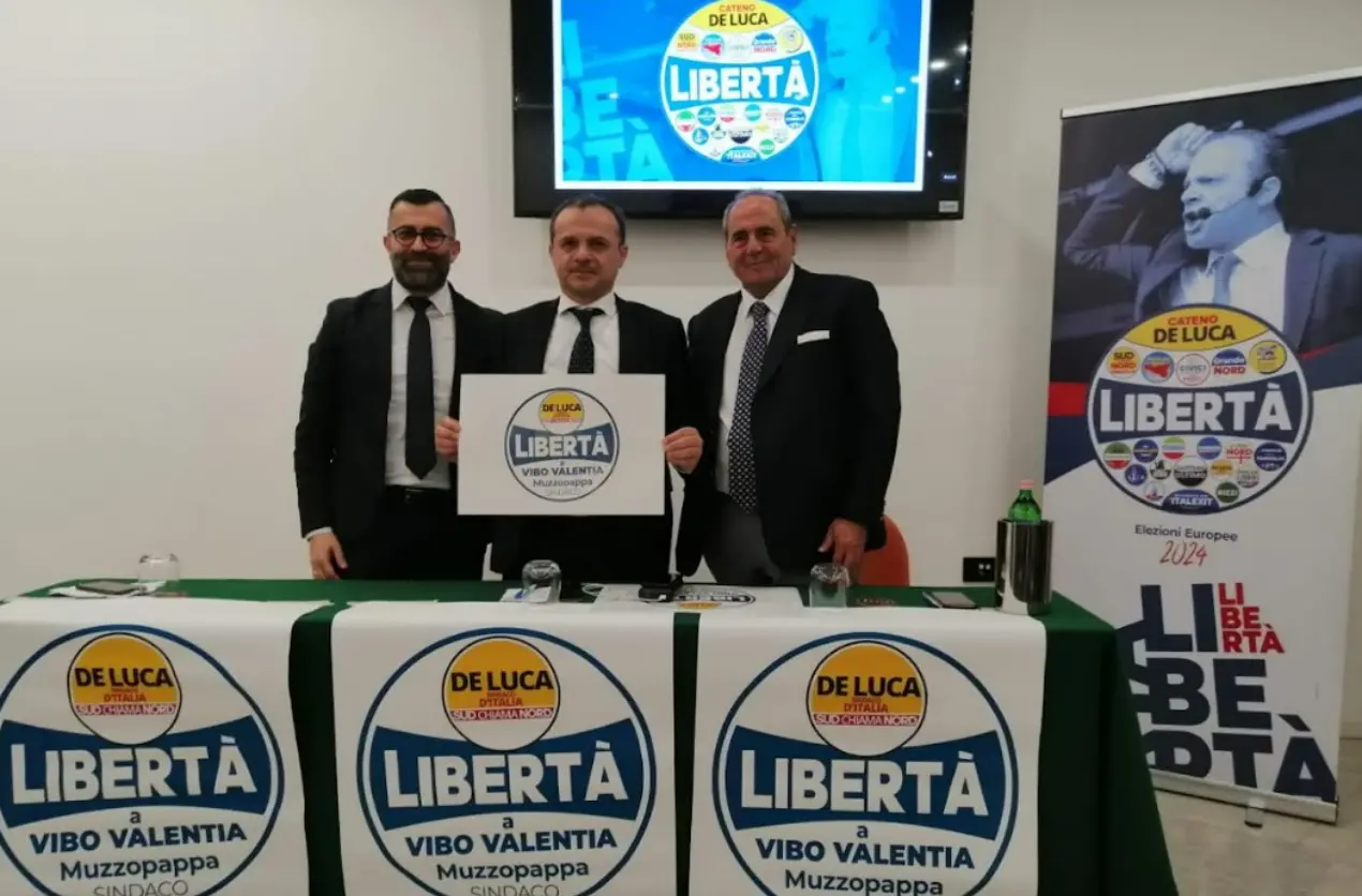 “Sud chiama Nord”, Cateno De Luca a Vibo per sostenere il candidato Muzzopappa