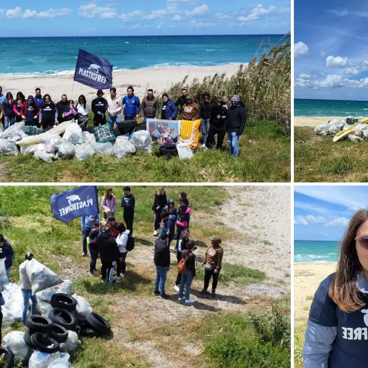 Giornata della terra, a Pizzo i volontari ripuliscono la spiaggia da 450 chili di rifiuti - Foto