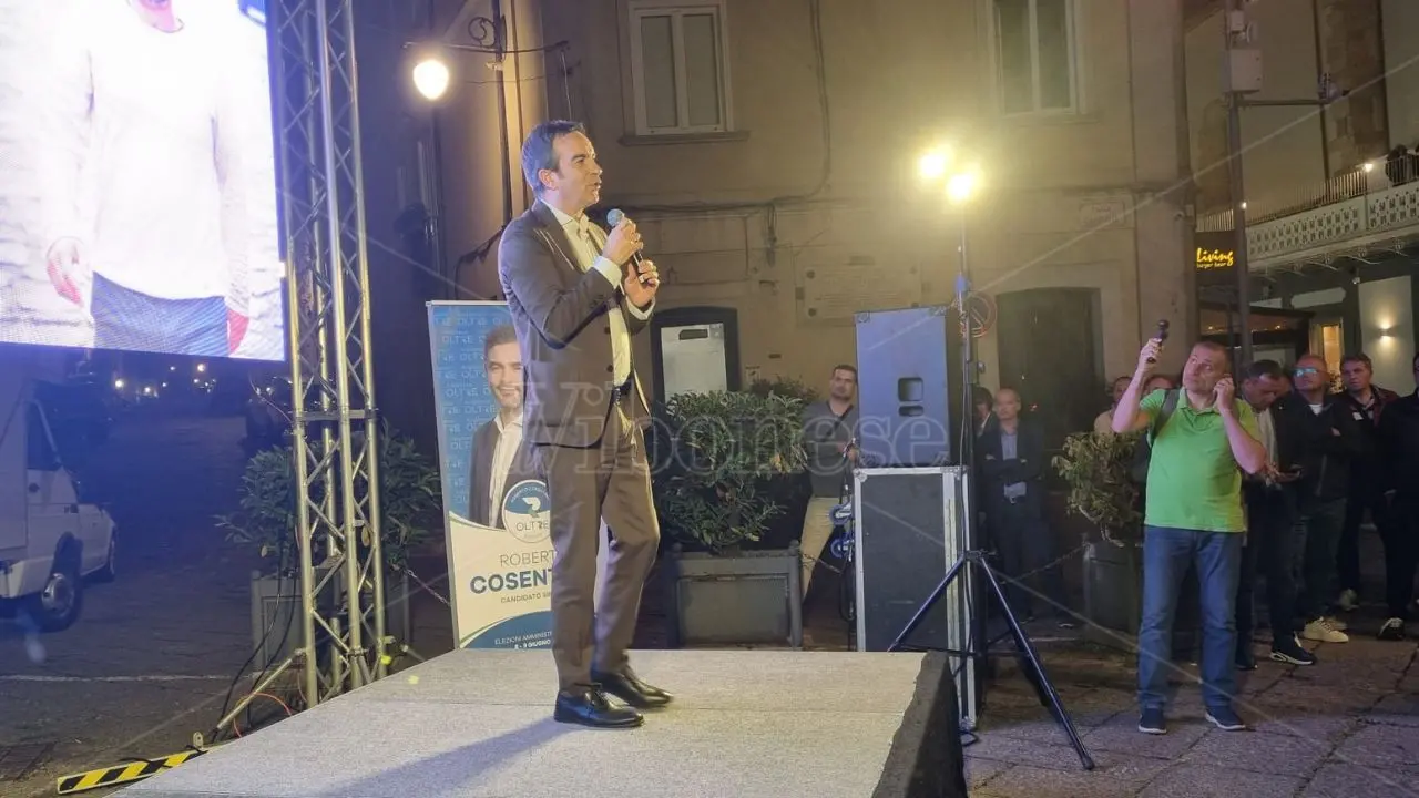Occhiuto a Vibo per Cosentino annuncia l'intenzione di ricandidarsi alla Regione: «C'è ancora tanto da fare»