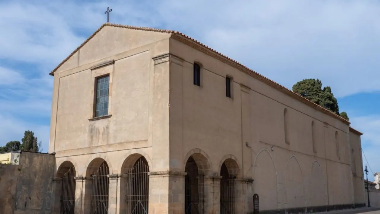Tropea, la storia della chiesa dell'Annunziata diventa un libro. Padre Carmelo Andreacchio omaggia così la cittadina che lo ha accolto