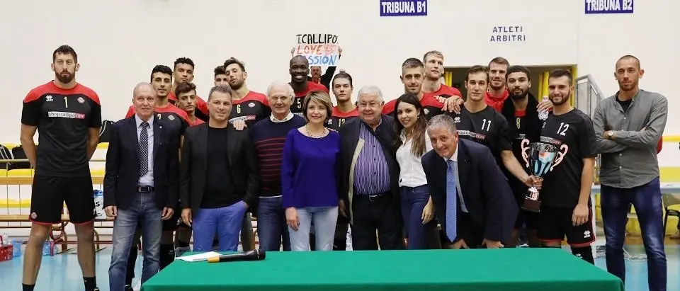 Volley, Torneo “Tonno Callipo”: i giallorossi trionfano nella finale con Sora