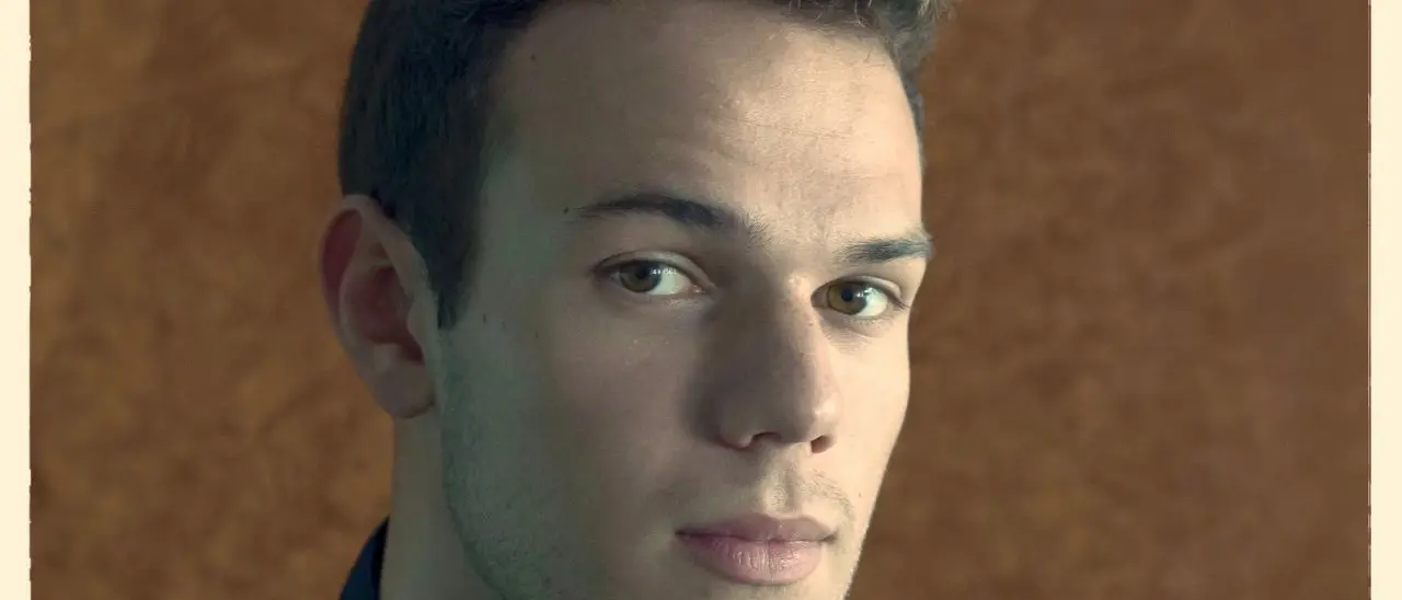 Tropea si appresta ad accogliere il talento del pluripremiato pianista Gabriele Strata in un recital all'ex monastero di Santa Chiara