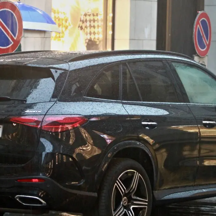 Occhio al divieto di sosta, il Comune di Vibo annuncia tolleranza zero per le auto che impediscono la pulizia delle strade