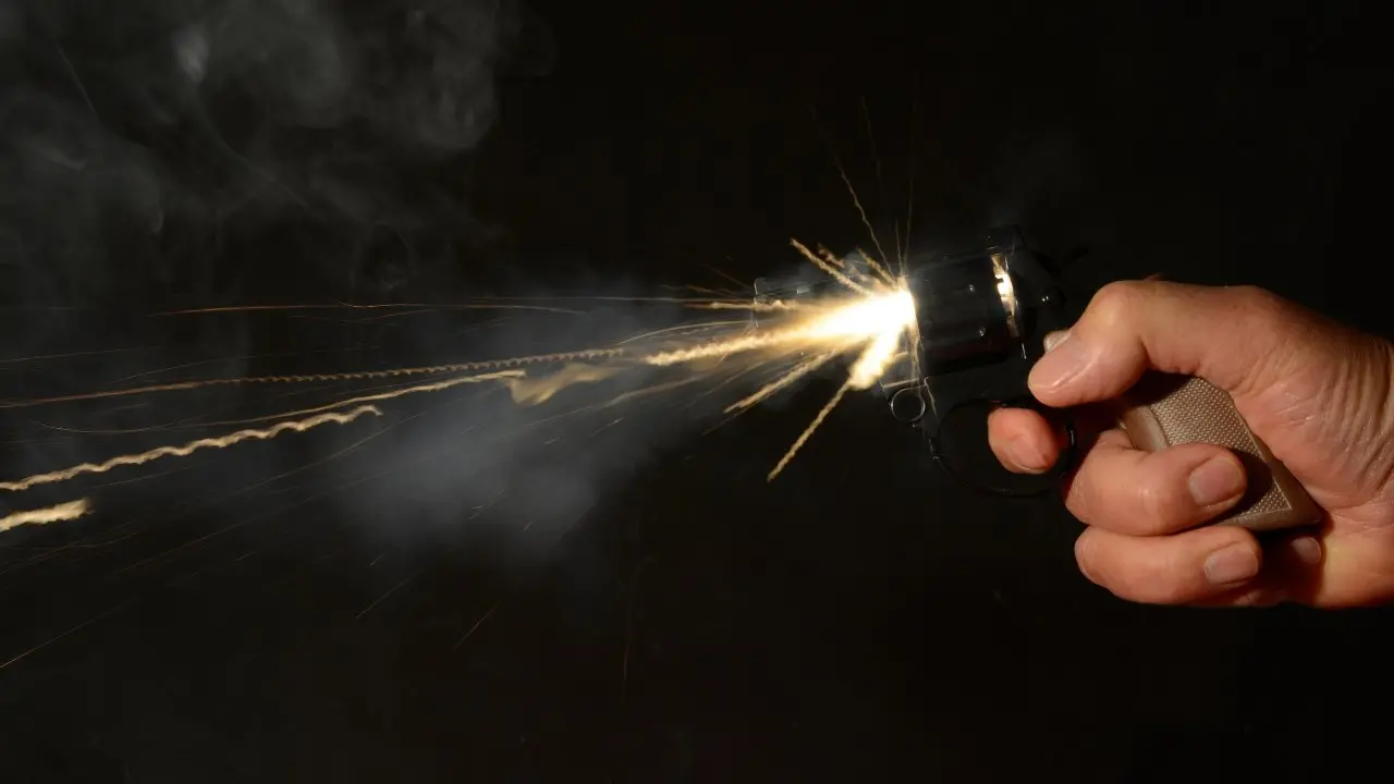Sant’Onofrio, 21enne\u00A0gambizzato nella notte con 4 colpi d’arma da fuoco. L’escalation criminale non si ferma\n