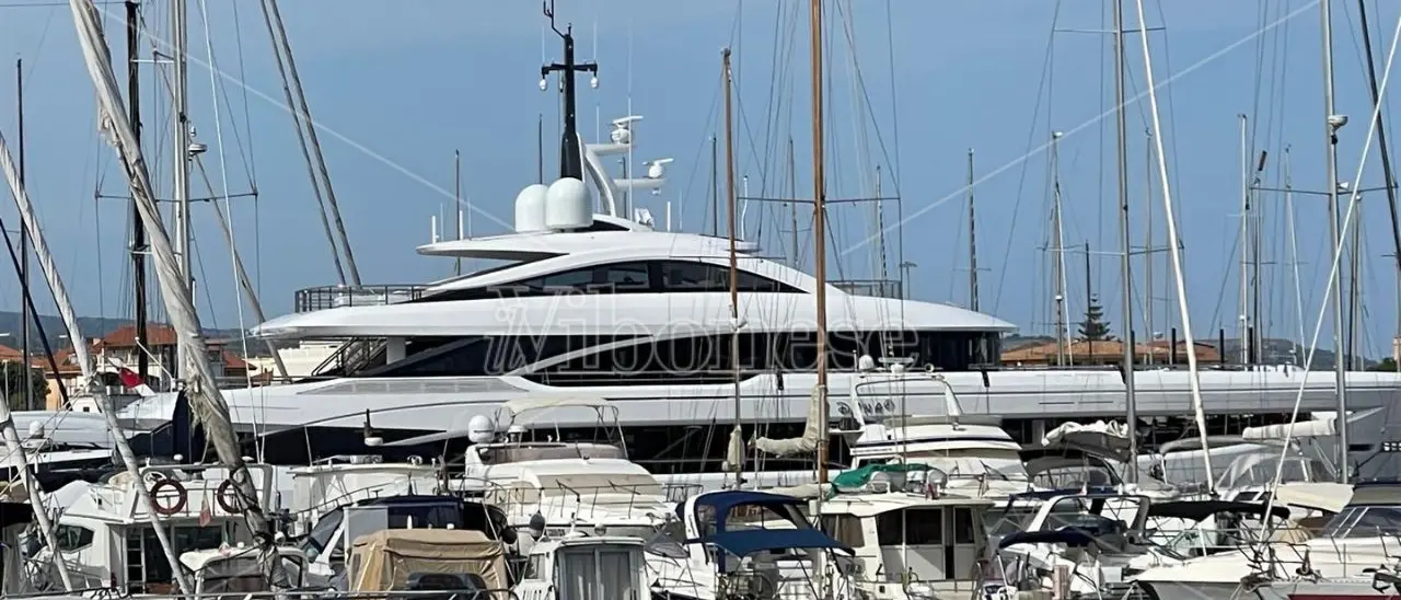 Il porto di Vibo Marina accoglie il superyacht \"Dyna R\" ma attende ancora gli interventi infrastrutturali
