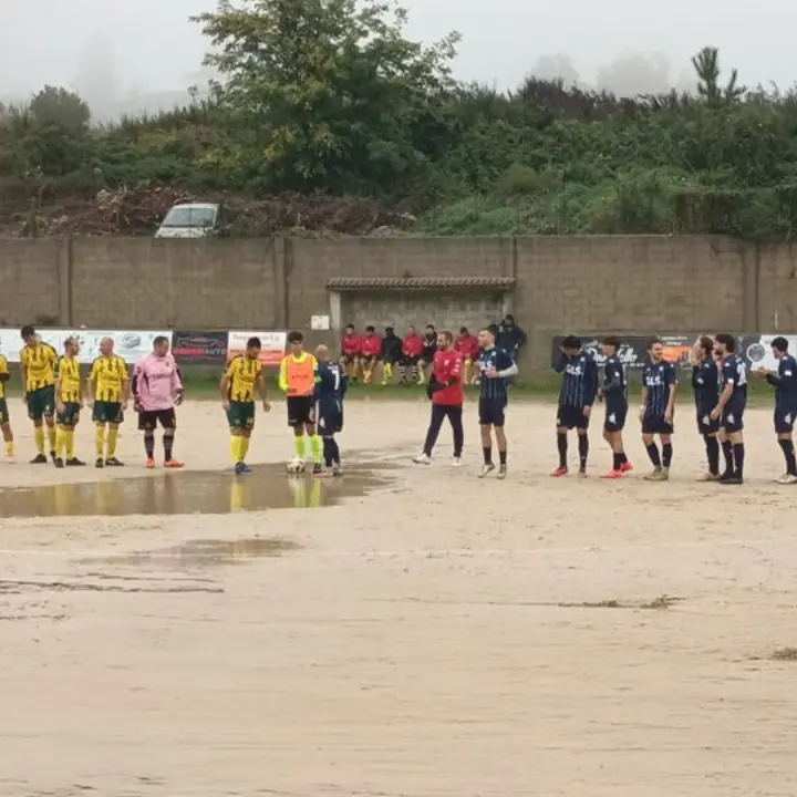 Prima Categoria, sospeso il match tra Real Fabriziese e Promosport Lamezia: «Arbitro aggredito negli spogliatoi»