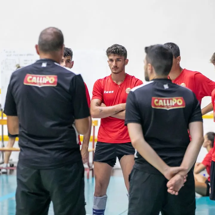 Serie B maschile volley, la Tonno Callipo Vibo perde la prima partita in Sicilia contro il Tiesse Letojanni (3-1)