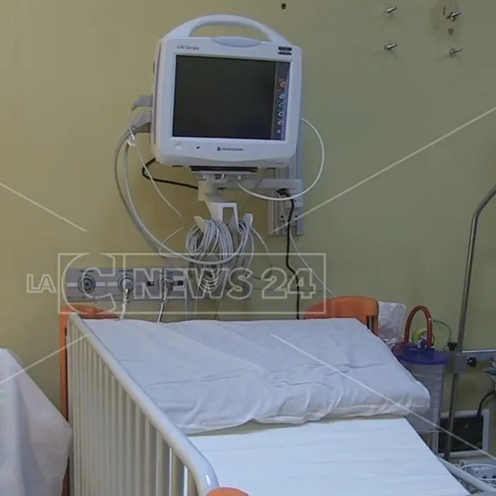 Emergenza Covid, bimba di 6 mesi ricoverata in terapia intensiva a Cosenza