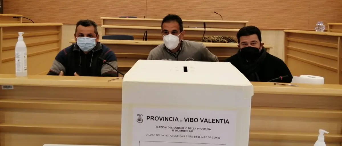 Elezioni provinciali a Vibo: Partito socialista e Pentastellati centrano l'obiettivo