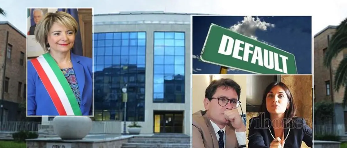 Comune di Vibo, Luciano e Pugliese: «Da sindaco e maggioranza assenza di cultura amministrativa»