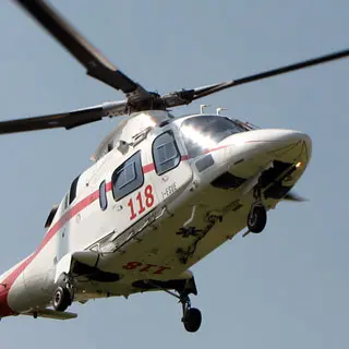 Ciclista cade rovinosamente a Soriano, interviene l’elisoccorso