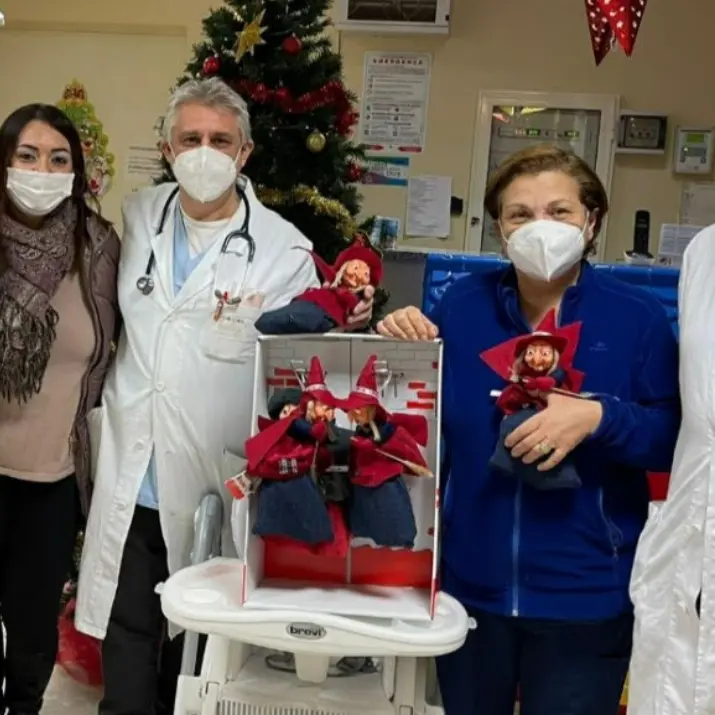 La Befana arriva allo Jazzolino, azienda di Maierato dona calze ai piccoli degenti