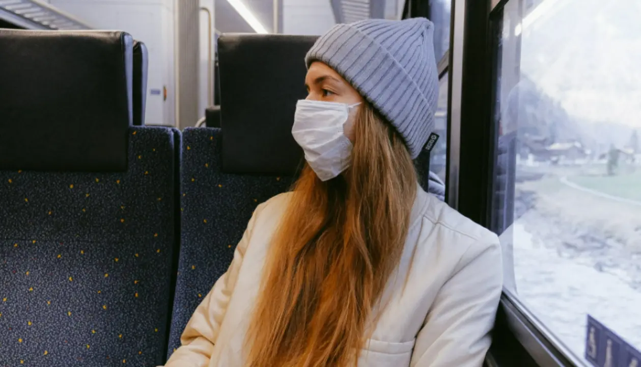 Non c'è Pfizer e salta la dose booster, giovane vibonese rischia di non poter raggiungere in bus la scuola