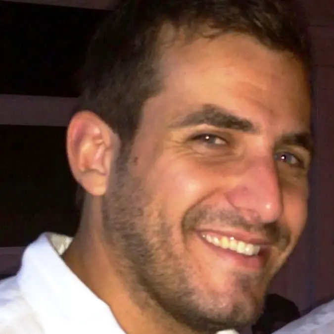 «Tessere solo agli \"amici\" e iscrizioni gonfiate», congresso Pd a rischio