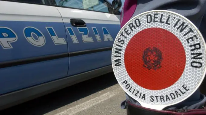 Incidente in autostrada fra Mileto e Rosarno, quattro i feriti