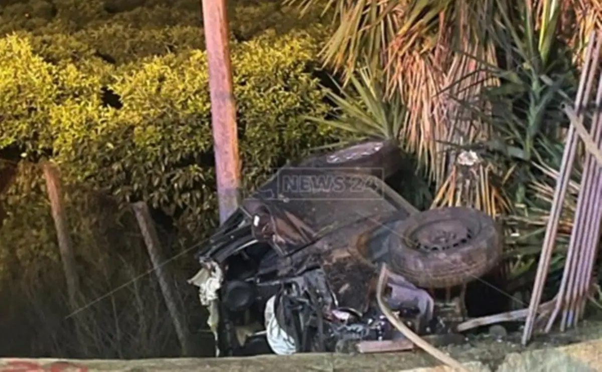 Incidente nel Cosentino, sbanda con l’auto e finisce fuori strada: muore 19enne