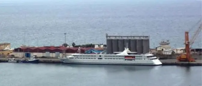 La proposta di Addesi: «Omaggiare gli ospiti francesi dopo i fatti di Parigi»