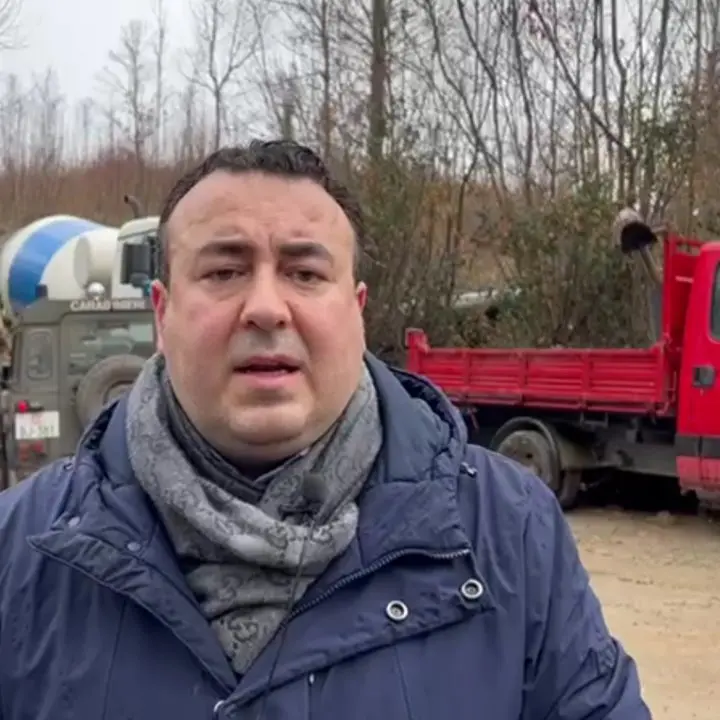 Frana al bacino dell’Alaco, il commissario ringrazia gli operai ma avverte: «Rete idrica da rifare»