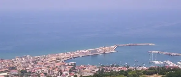 Scoperta casa d’appuntamenti a Vibo Marina, denunciato un ristoratore