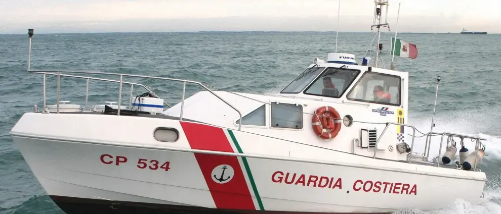 Precipita ultraleggero al largo di Stromboli, due morti. Sul posto la Capitaneria di Vibo