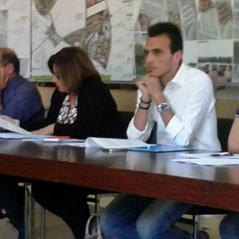 Ionadi, il servizio scuolabus nel mirino dell’opposizione