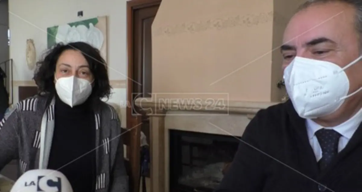 Ambulanza senza medico e con gli strumenti guasti: così si muore in Calabria - Video