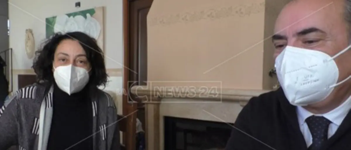 Ambulanza senza medico e con gli strumenti guasti: così si muore in Calabria - Video