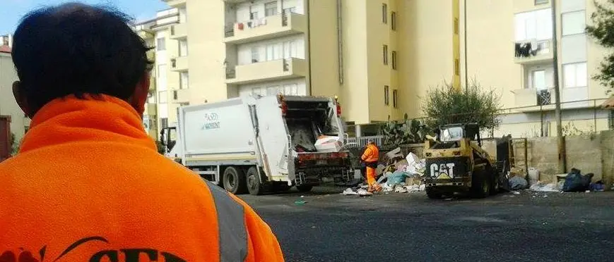 L’asse tra i De Stefano e l’Ased per il monopolio sui rifiuti in Calabria - VIDEO