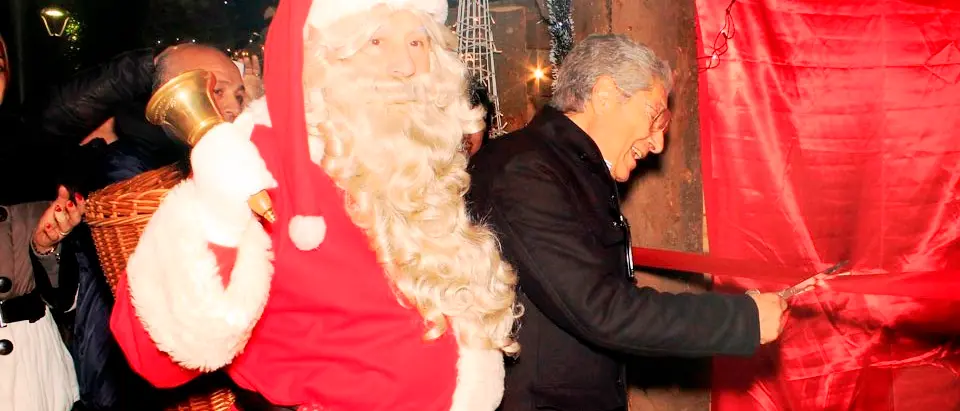 Babbo Natale abita a Vibo Marina, inaugurato il Villaggio con due km di luminarie