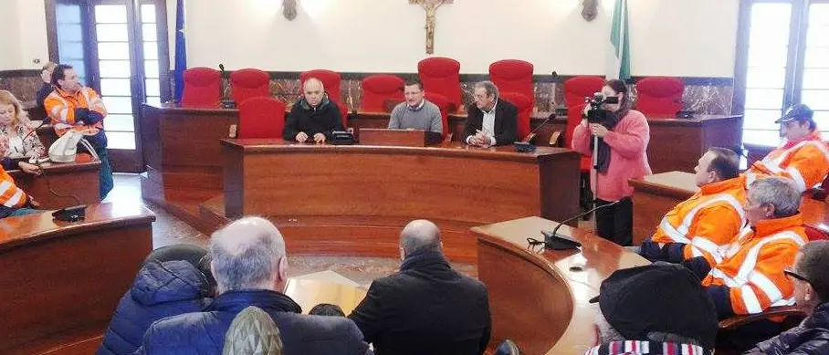 Comune, De Filippis rimette la delega nelle mani di Costa