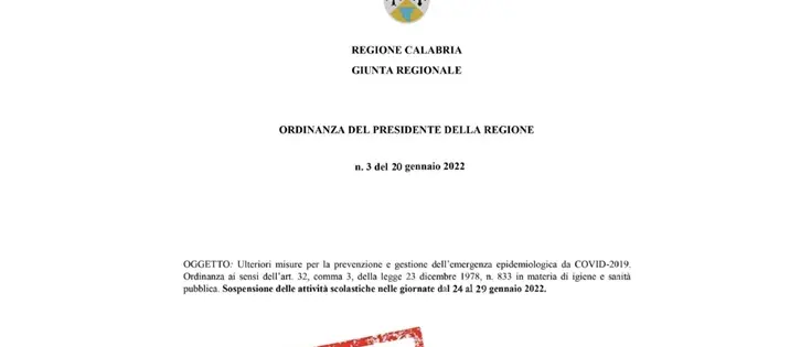 Scuole chiuse in Calabria? È una fake news, la smentita della Regione: «Ordinanza falsa»