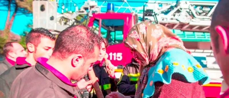 Allo “Jazzolino” la Befana arriva con l’autoscala dei Vigili del fuoco