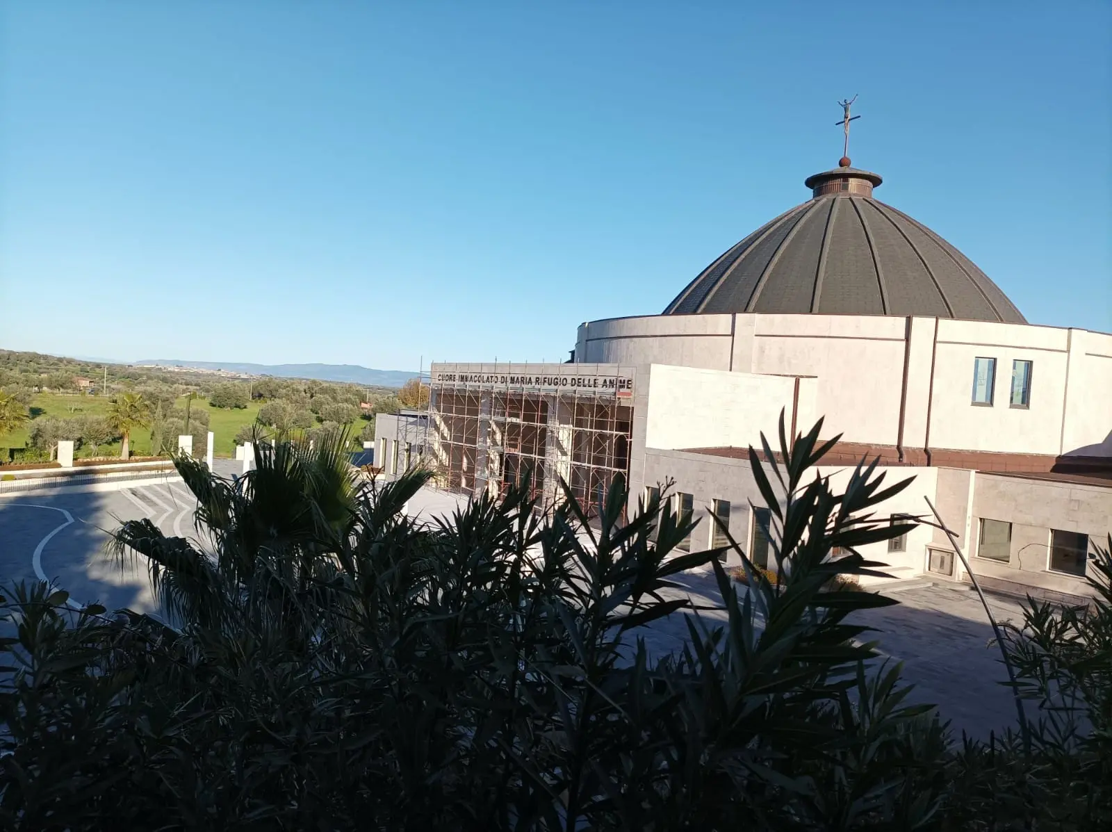 Mileto, Fondazione Natuzza Evolo: ultimi ritocchi in vista dell’apertura della chiesa di Paravati