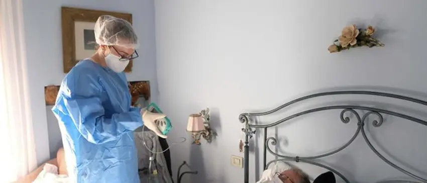 Covid, cure antivirali e monoclonali a domicilio: il vademecum della Regione